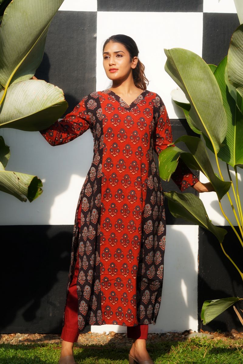 Ajrakh Cotton V neck Straight Cut Kurta with 3/4 Sleeves, Black- Maroon , KA1034