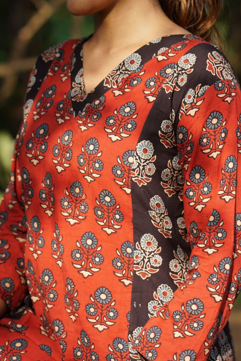 Ajrakh Cotton V neck Straight Cut Kurta with 3/4 Sleeves, Black- Maroon , KA1034