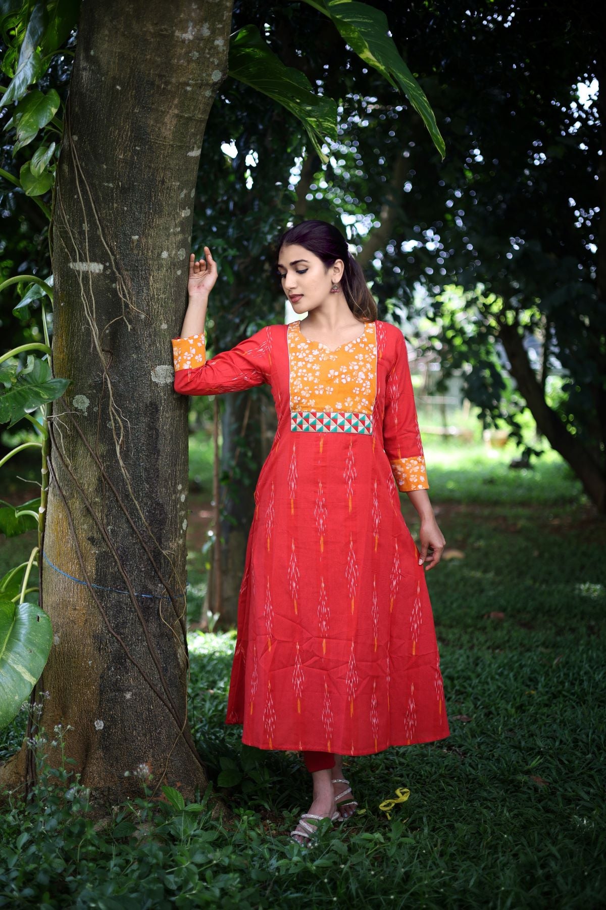 Ikat Cotton Y Neck A line Kurta with Bathik Cotton Patches and Phoolkari Lace Details, Red, KI1038