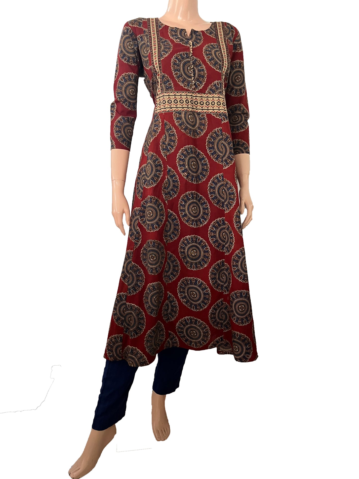 Kalamkari Cotton Paneled Y neck Kurta with Potli Button Details, Maroon, KK1082