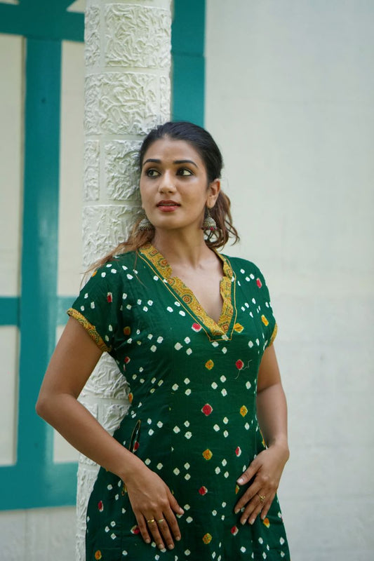 Bandhani Cotton V-collar Paneled A Line kurta with Mega Sleeves and Pockets, Bottle Green, KP1092