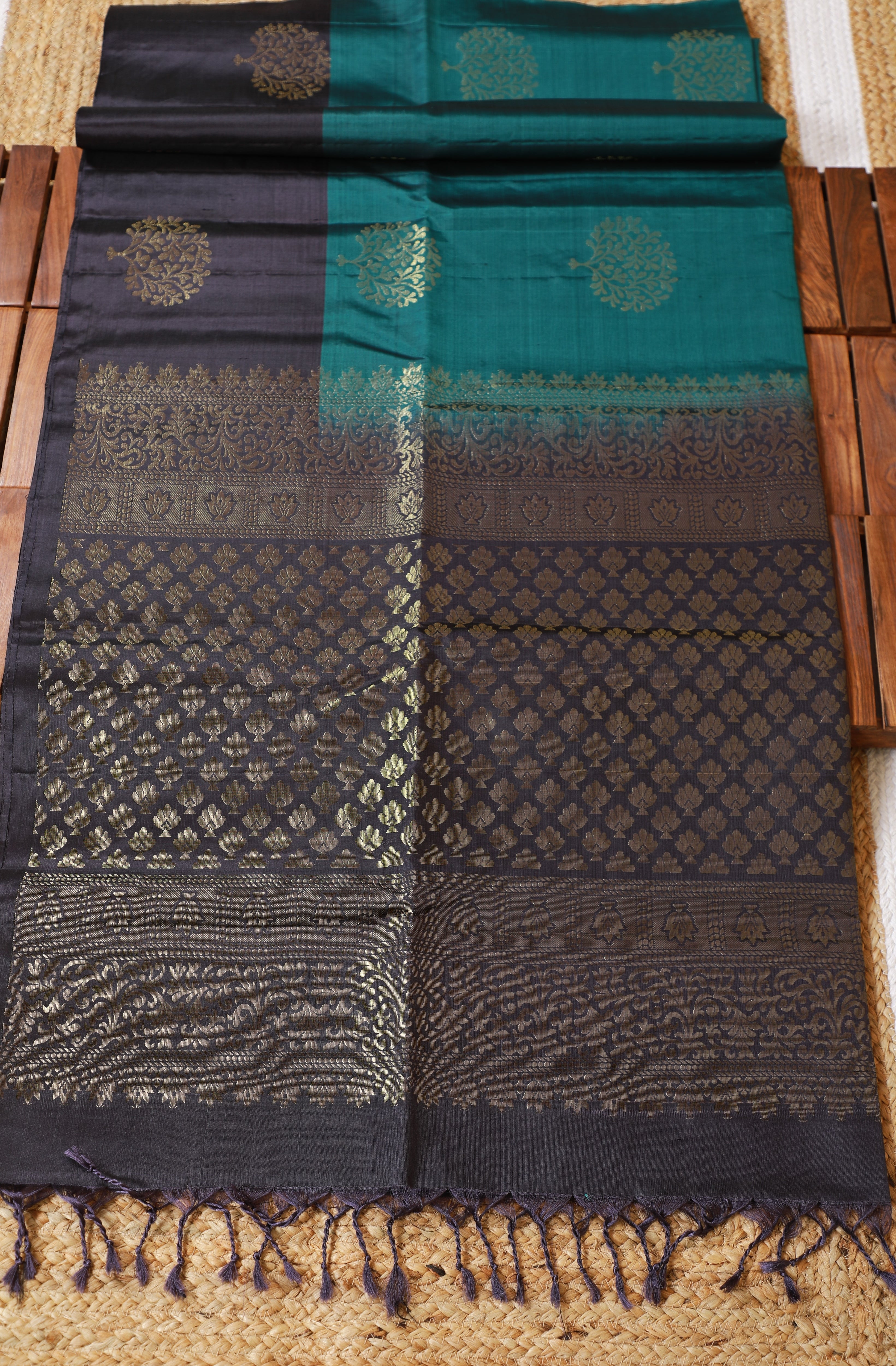 Pure Kanchipuram Soft Silk Saree with Pure Golden Butta, Contrast Border & Plain Grey Blouse Piece, Teal Green - Dark Grey, SK1006
