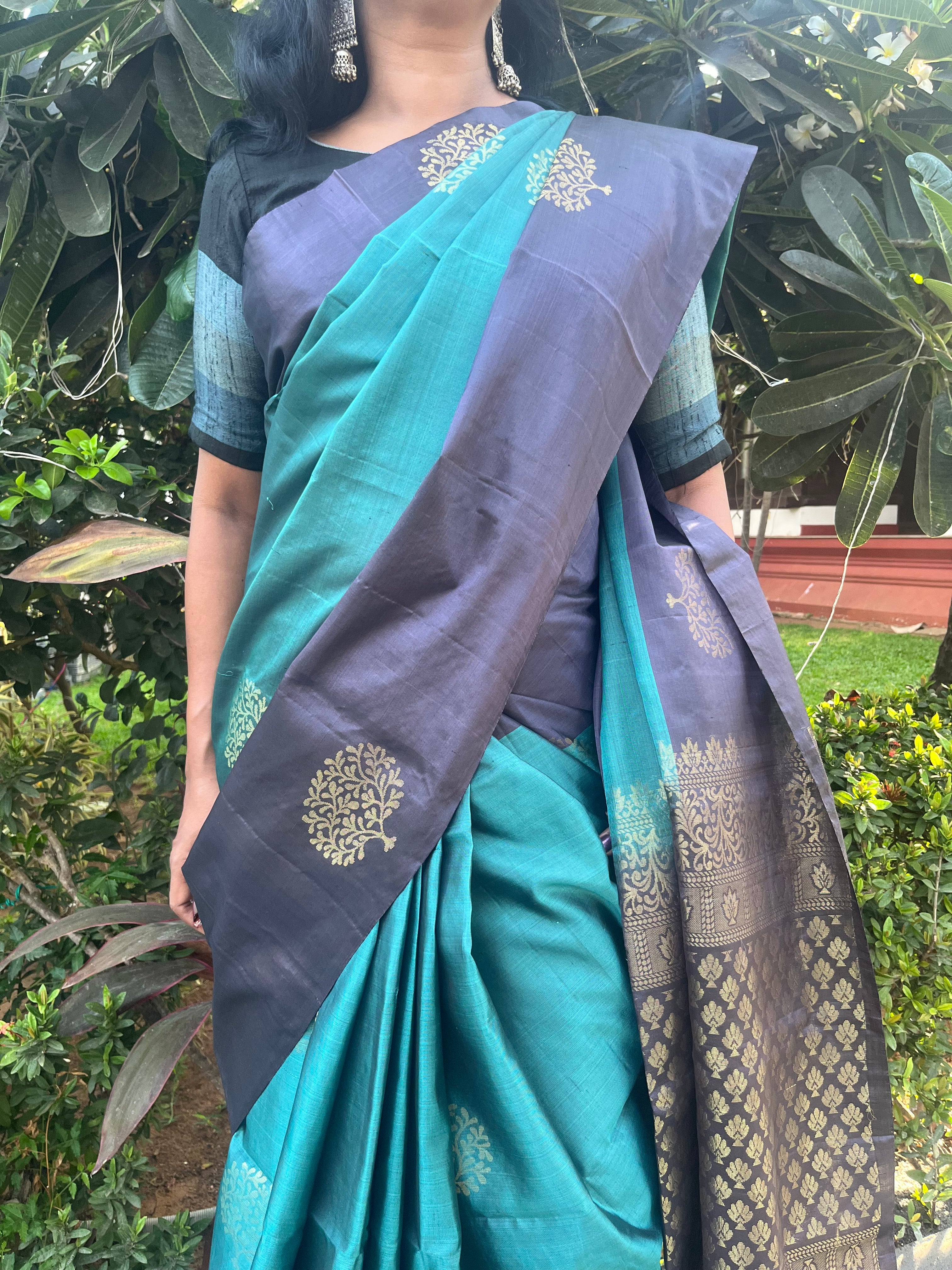 Pure Kanchipuram Soft Silk Saree with Pure Golden Butta, Contrast Border & Plain Grey Blouse Piece, Teal Green - Dark Grey, SK1006