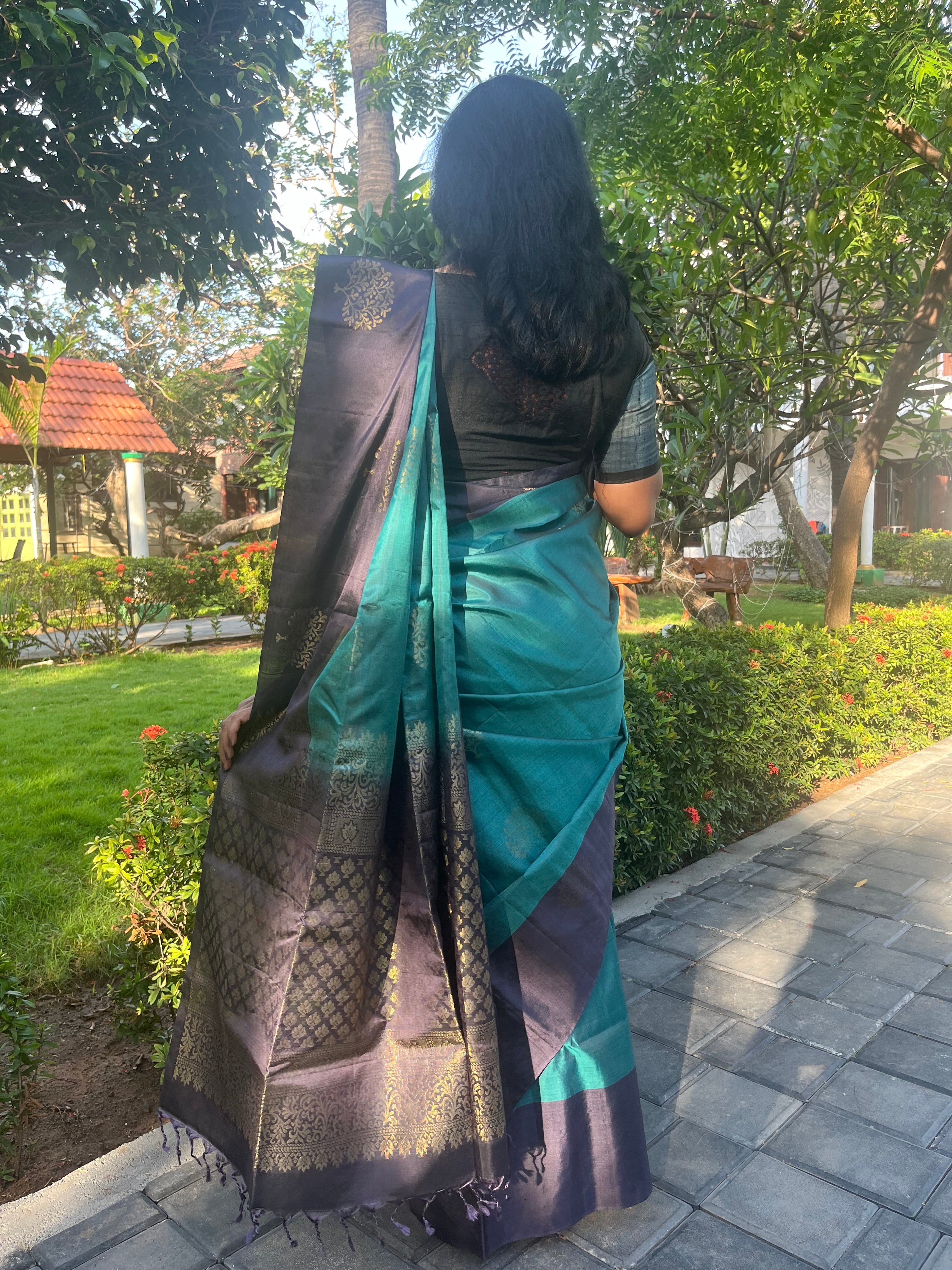 Pure Kanchipuram Soft Silk Saree with Pure Golden Butta, Contrast Border & Plain Grey Blouse Piece, Teal Green - Dark Grey, SK1006