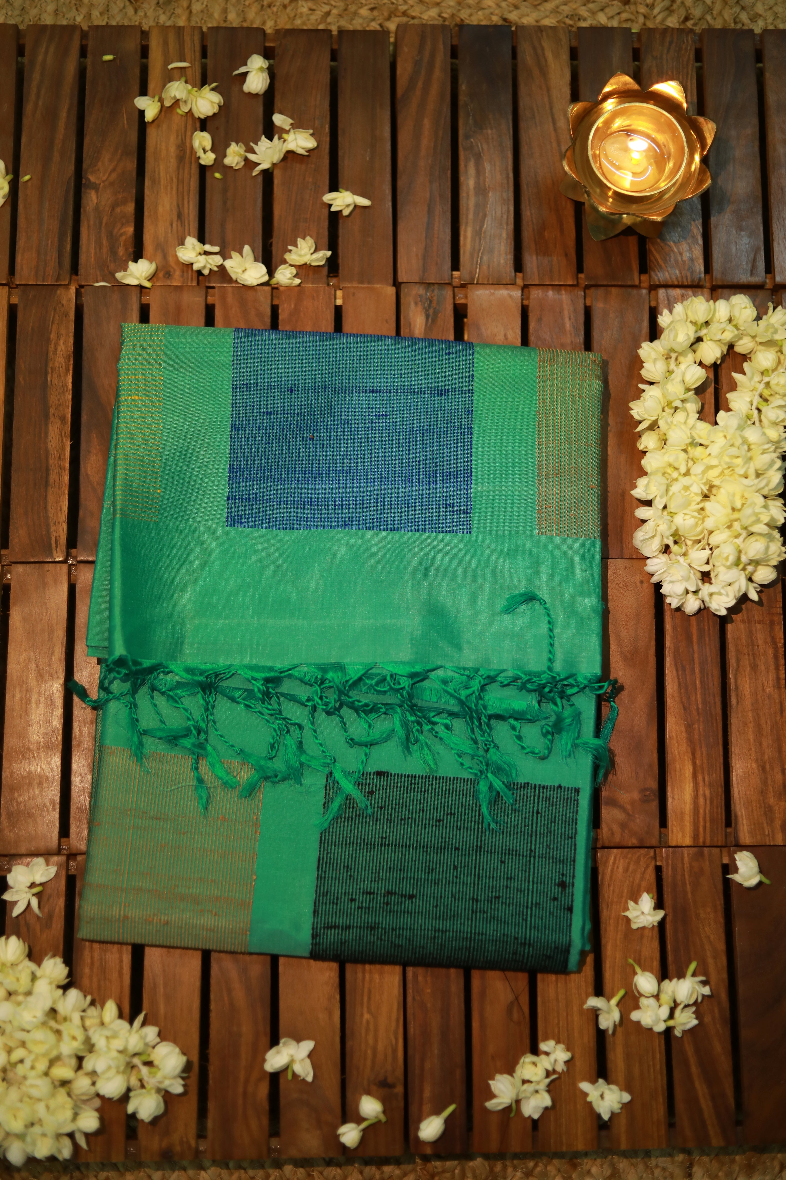 Pure Kanchipuram Soft Silk Saree with Dupion Thread Woven Border & Pallu, Temple Border & Plain Running Blouse Piece, Pista Green, SK1007