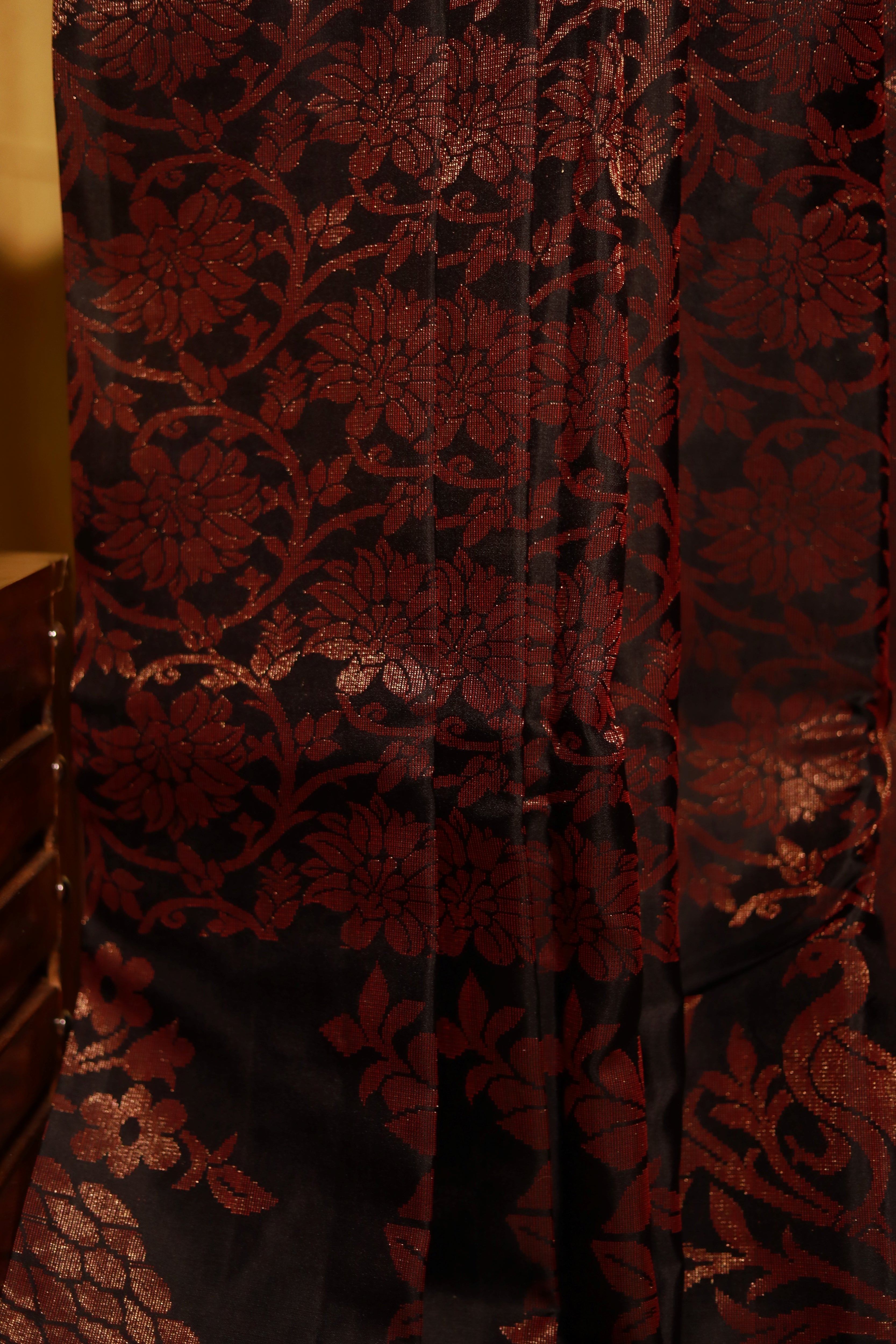 Pure Kanchipuram Soft Silk Saree with All Over Zari Woven Thread Work & Plain Blouse Piece, Black, SK1017