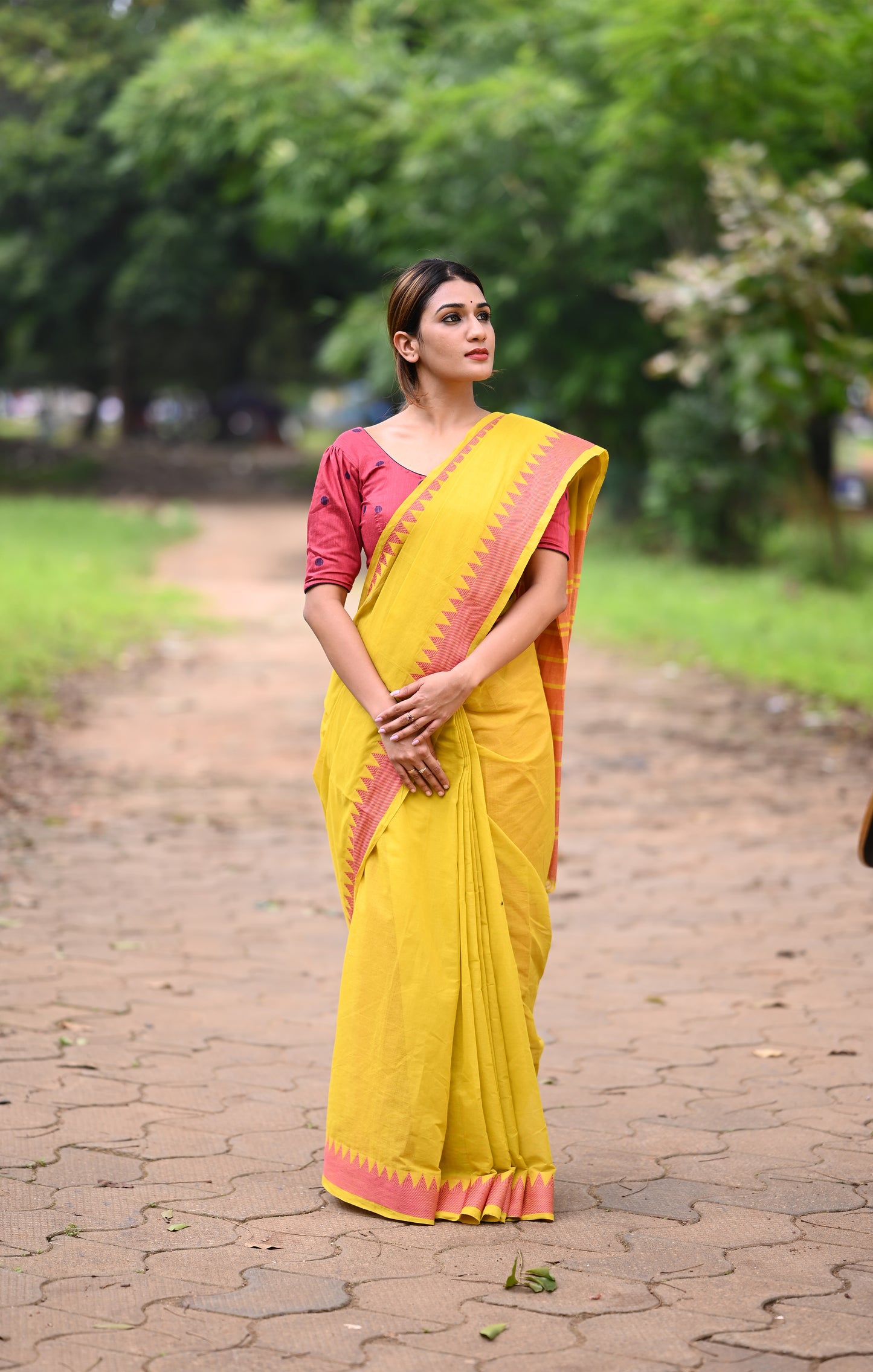 Handloom Pure Cotton Mangalgiri Saree with Woven Thread Border, Yellow, SR1045