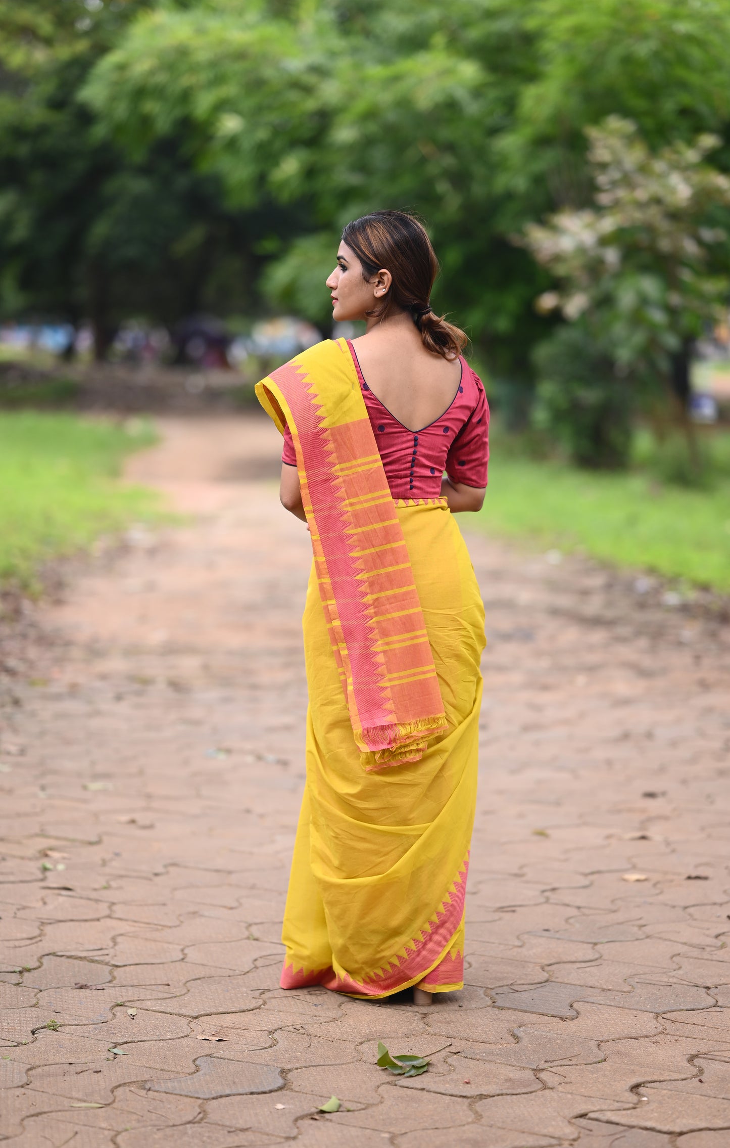 Handloom Pure Cotton Mangalgiri Saree with Woven Thread Border, Yellow, SR1045