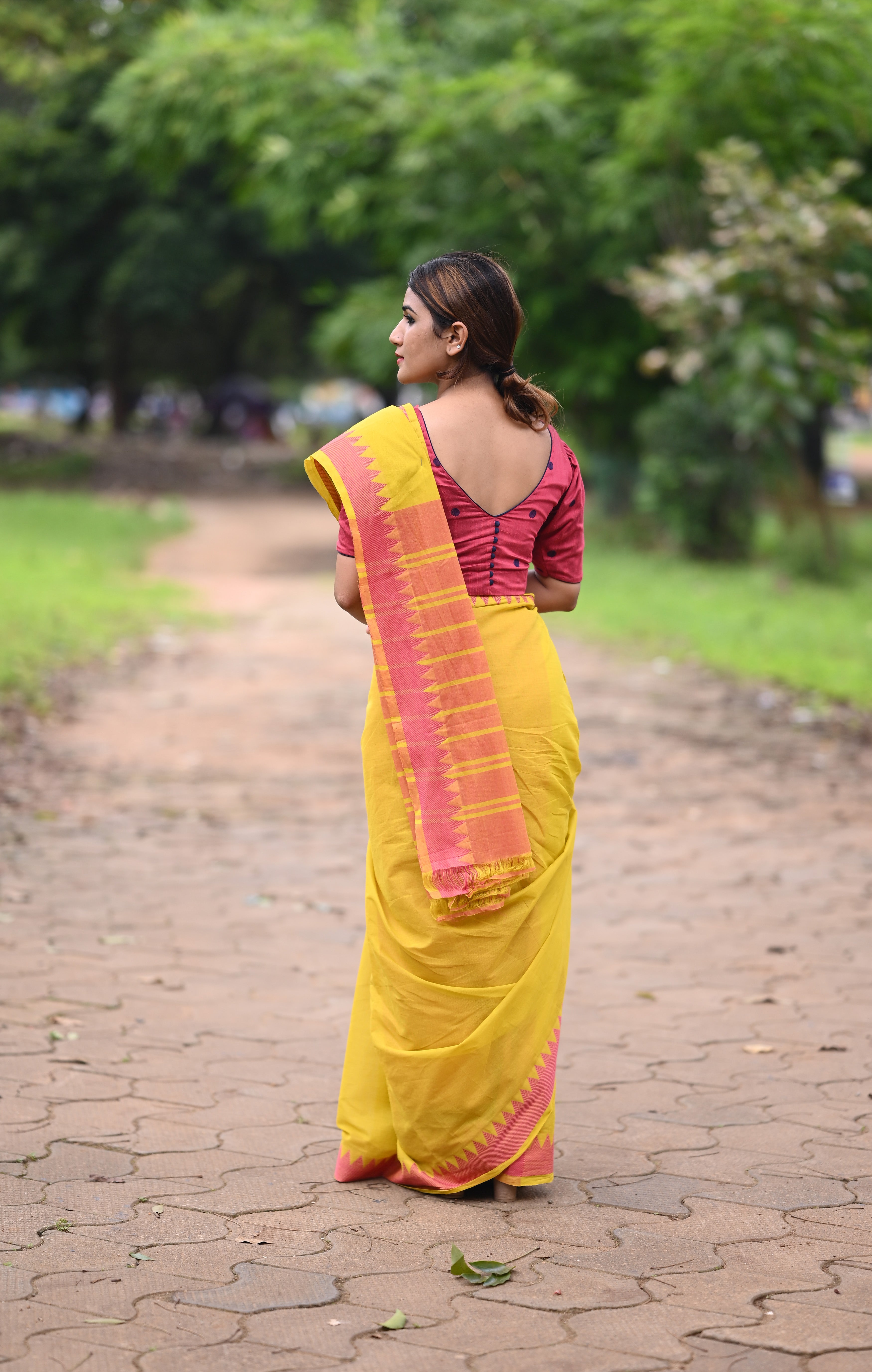 Handloom Pure Cotton Mangalgiri Saree with Woven Thread Border, Yellow, SR1045