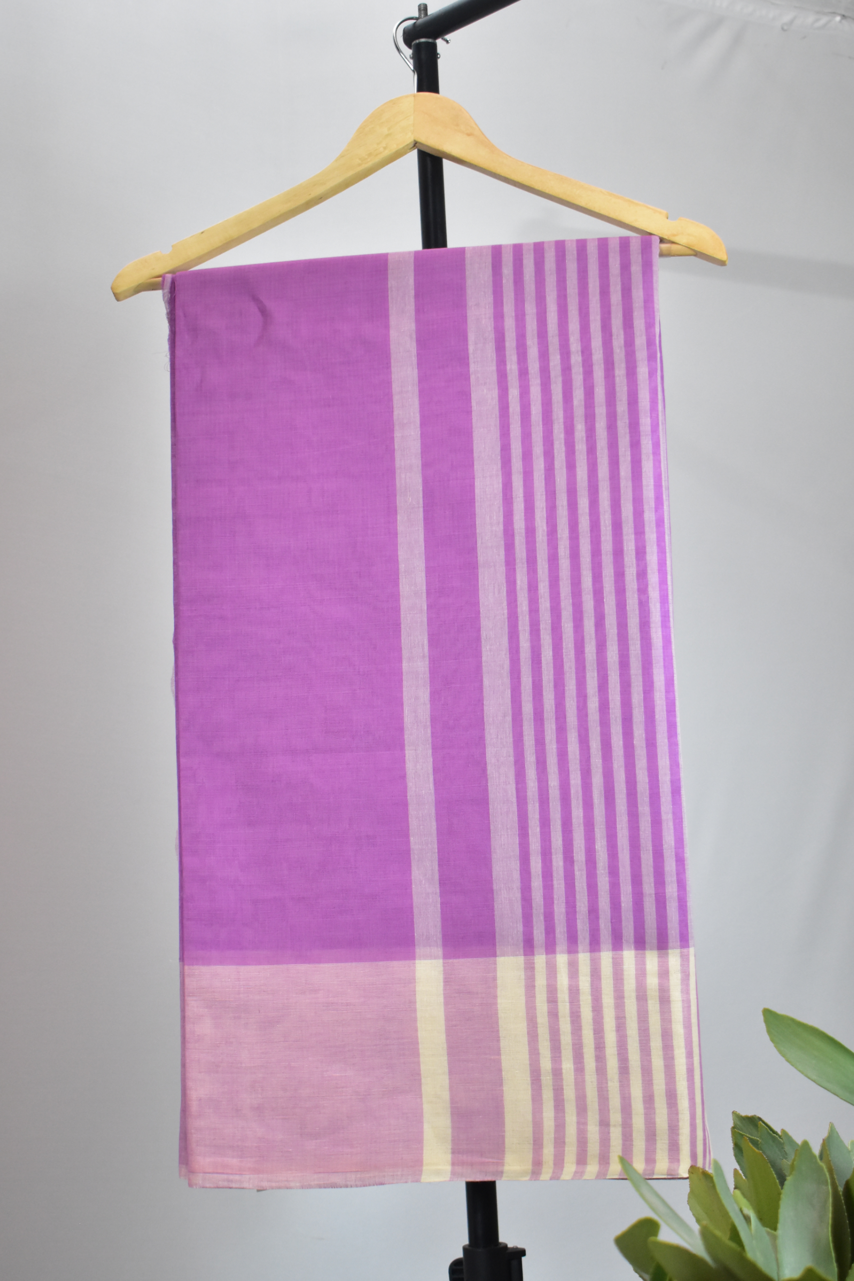 Pure Handloom Mangalgiri Cotton Saree with Contrast Border, Lavendar, SR1038