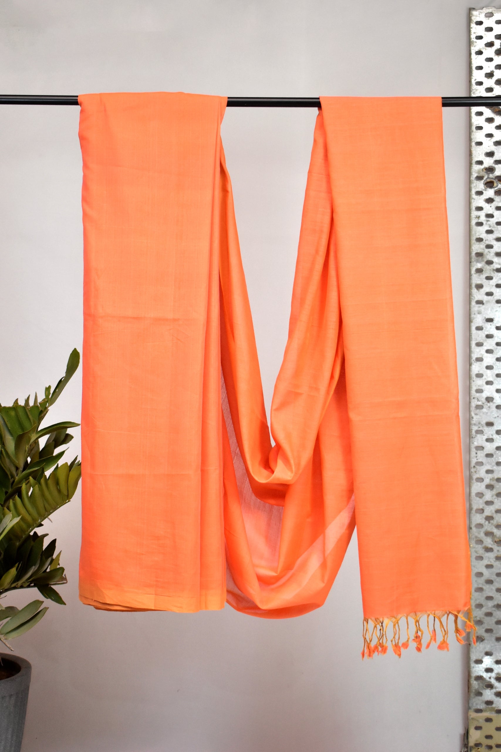Pure Handloom Mangalgiri Plain Cotton Saree with Tassles, Orange, SR1040