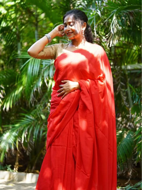 Handloom Soft Cotton Saree with Tassles, Plain Red, SR1026