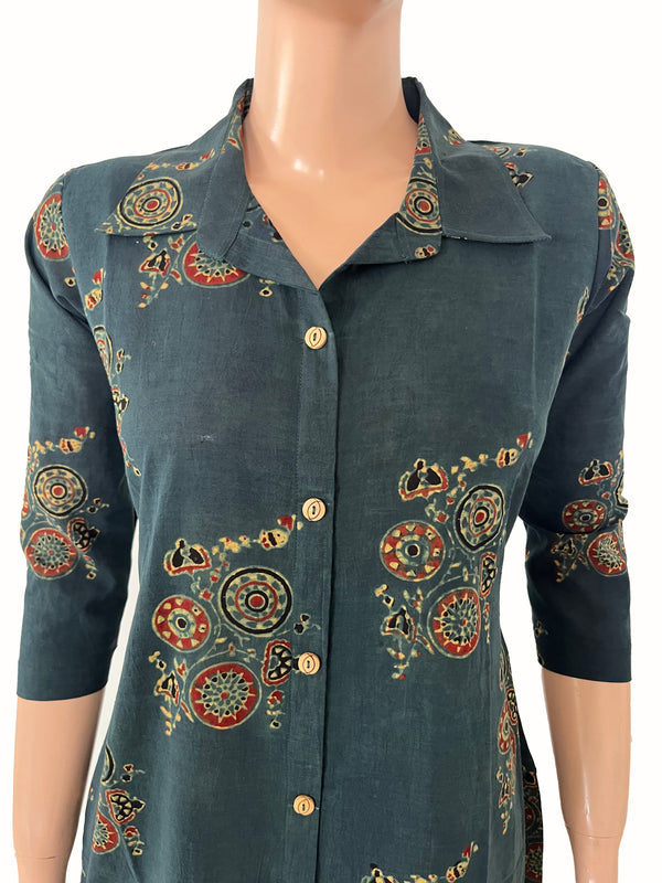 Ajrakh Cotton  Straight Cut  Kurta with Shirt Collar & Wooden Button Details and  Pocket, Green, KA1062