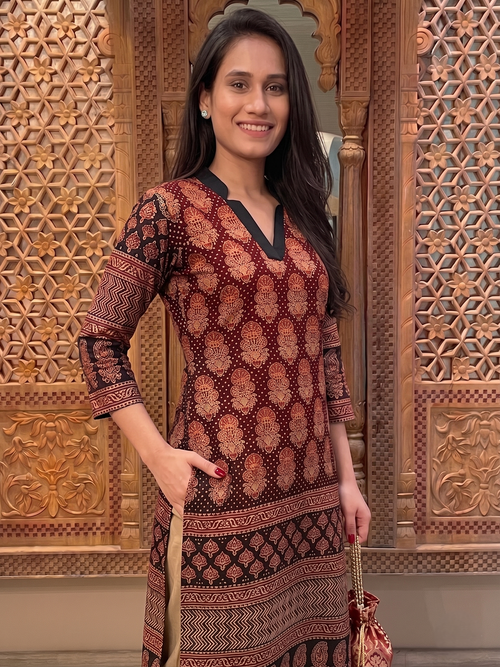Mashroo Silk V Collar Straight Cut Kurta with Ajrakh Print & 3/4 Sleeves  , Maroon, KS1006
