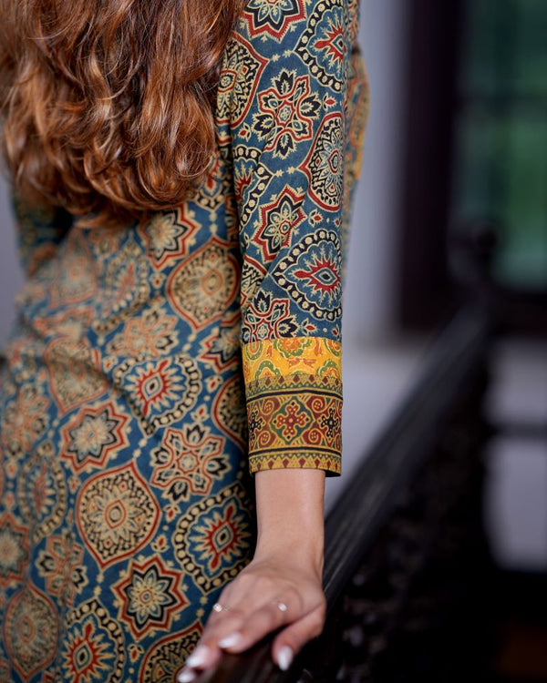 Ajrakh Cotton Y neck Straight cut Kurta with 3/4 Sleeves , Bottle Green, KA1028