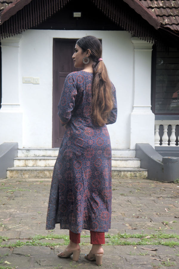 Ajrakh Cotton Y Neck Straight Cut Kurta with 3/4 Sleeves, Indigo Blue, KA1037