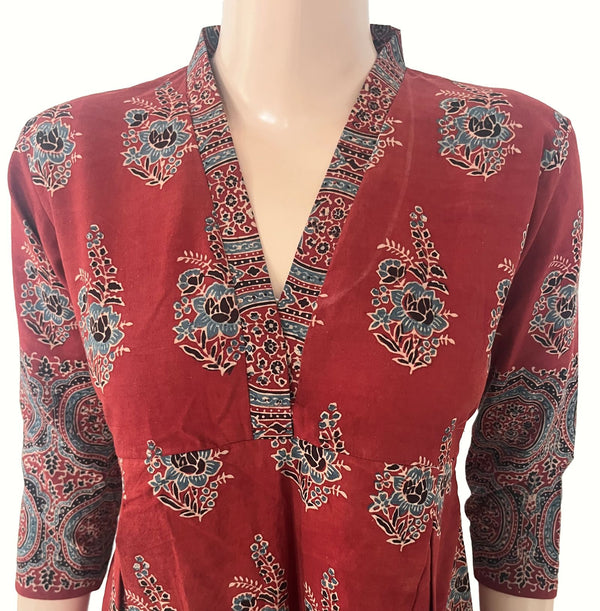 Ajrakh Cotton  V Collar Pleated Kurta with Pocket , Maroon, KA1055