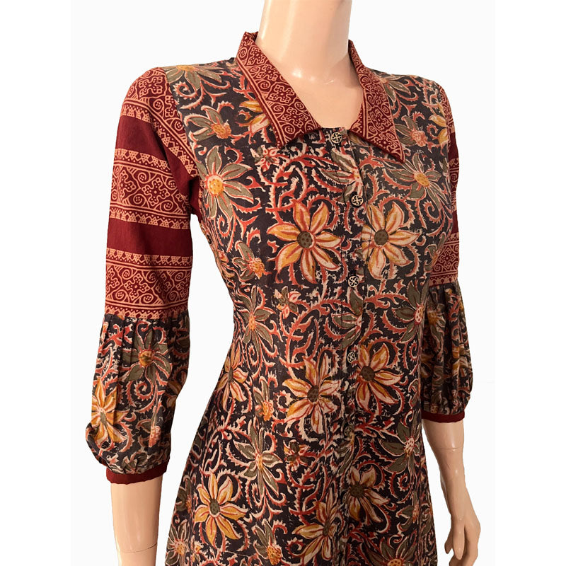 Kalamkari Cotton A line Kurta with Pleated Sleeves, Collar & Wooden Button Details  ,  Shaded black,  KK1071
