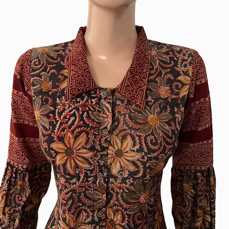 Kalamkari Cotton A line Kurta with Pleated Sleeves, Collar & Wooden Button Details  ,  Shaded black,  KK1071