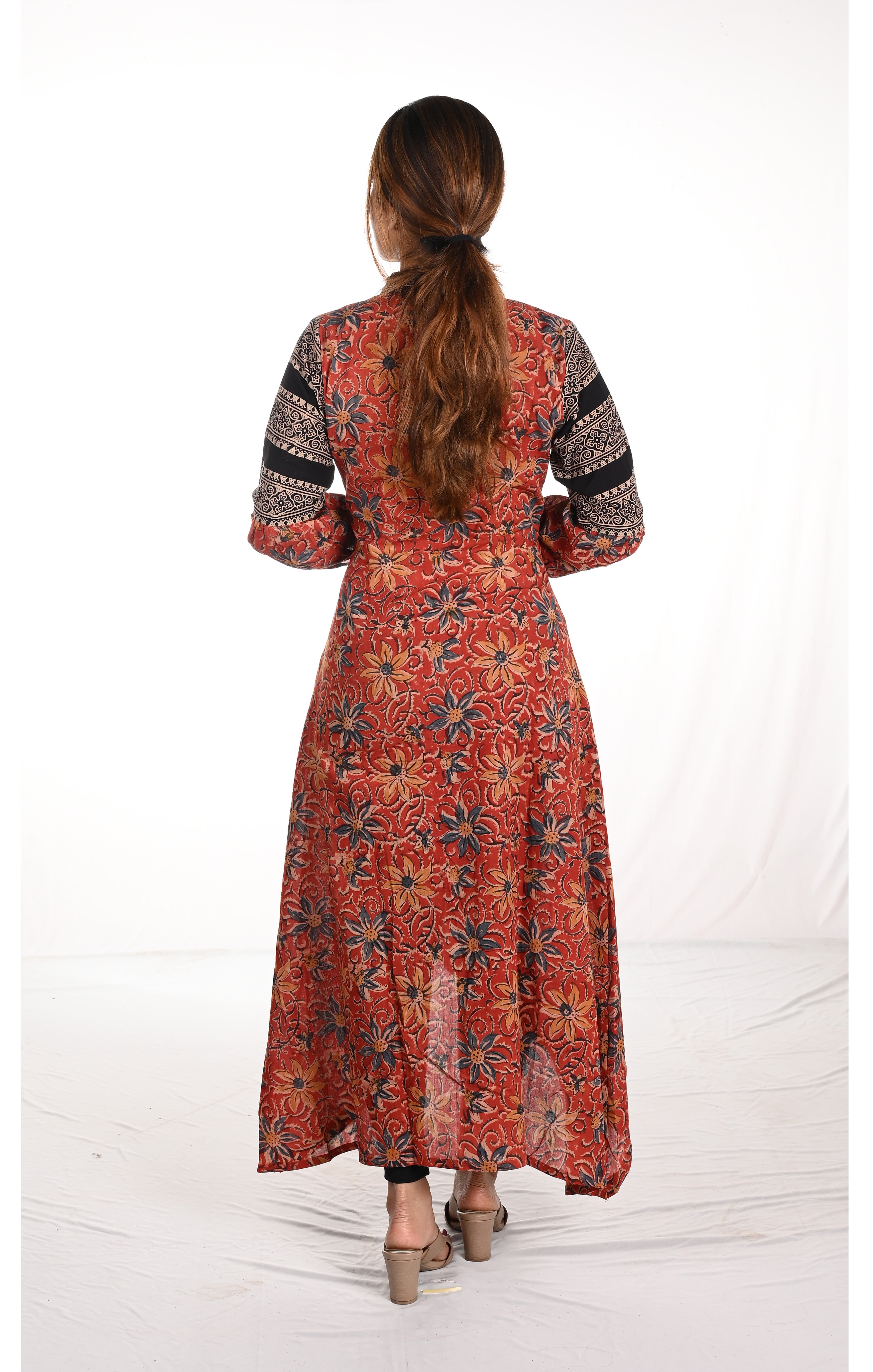 Kalamkari Cotton A line Kurta with Pleated Sleeves, Collar & Wooden Button Details,   Shaded Maroon,  KK1073