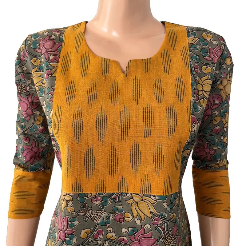 Kalamkari Cotton Y neck Straight cut Kurta with 3/4 sleeves & Ikat Patches , Grey-Yellow,  KK1081