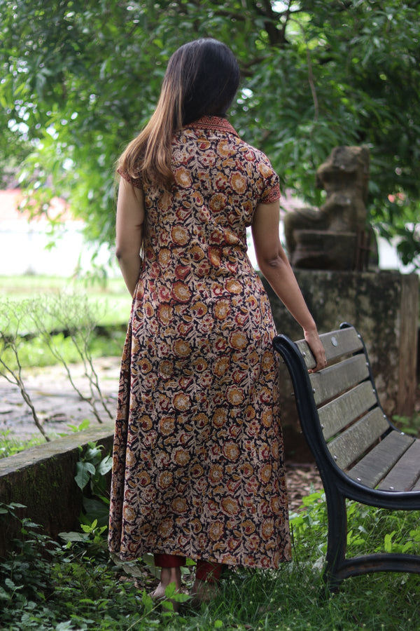 Kalamkari Cotton A line Shirt Collar Kurta with Wooden Button Details & Mega Sleeves, Black, KK1090