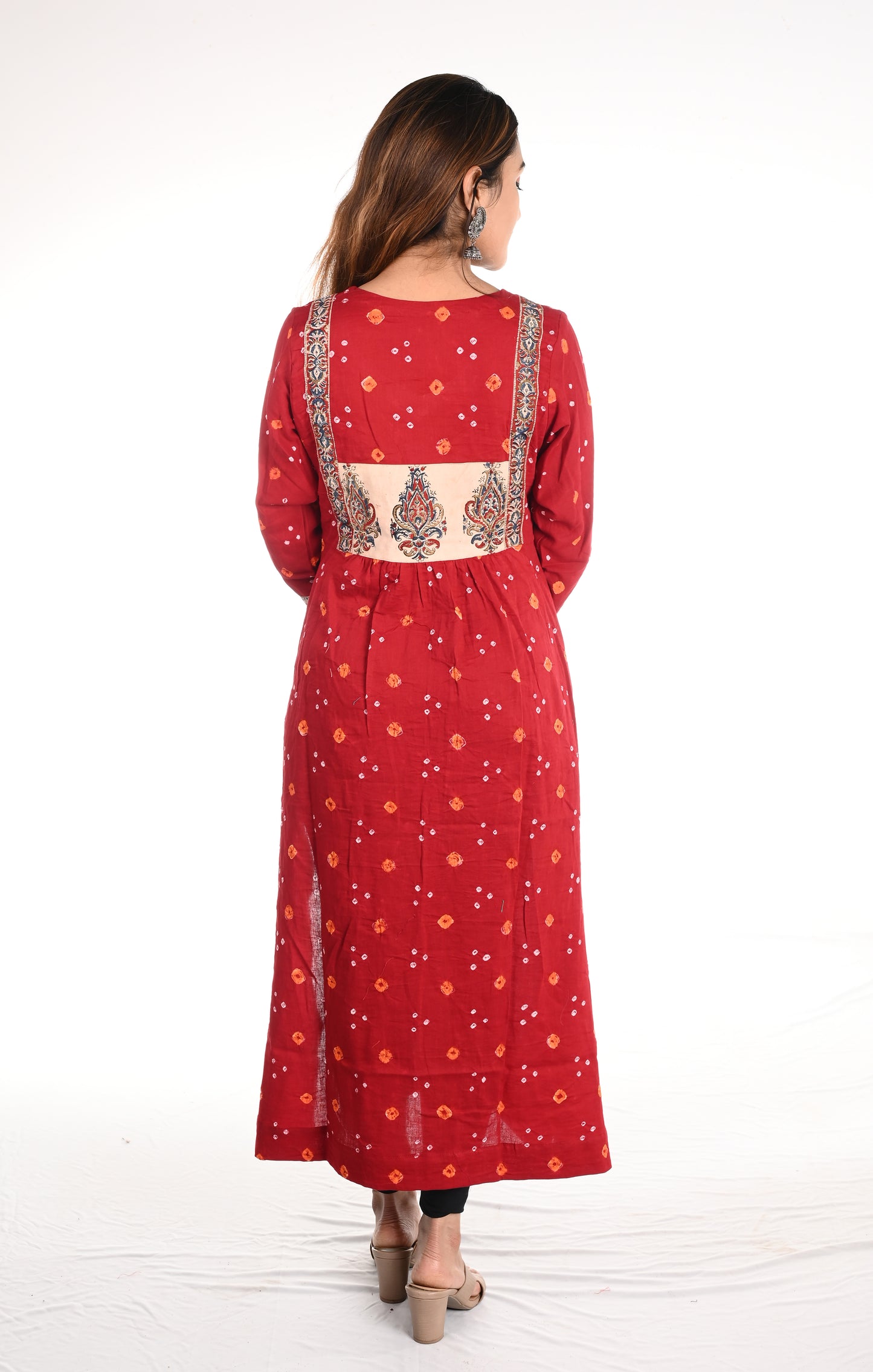 Pleated Cotton Satin Bandhani Kurta with V neck & Kalamkari Patches, Red, KP1082