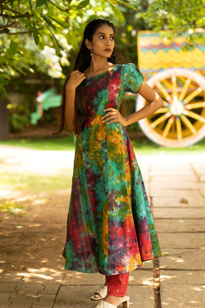 Bathik Shibori Cotton Boat neck Paneled Kurta with Puff Sleeves, Multicolor,   KP1088