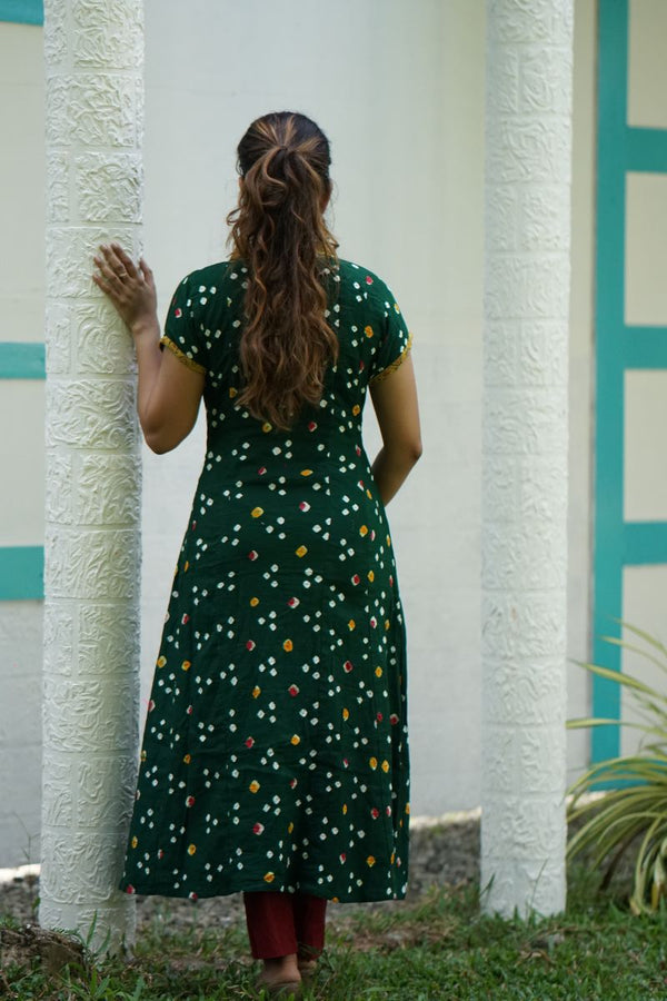 Bandhani Cotton V-collar Paneled A Line kurta with Mega Sleeves and Pockets, Bottle Green,  KP1092