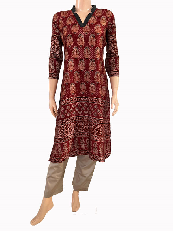 Mashroo Silk V Collar Straight Cut Kurta with Ajrakh Print & 3/4 Sleeves  , Maroon, KS1006