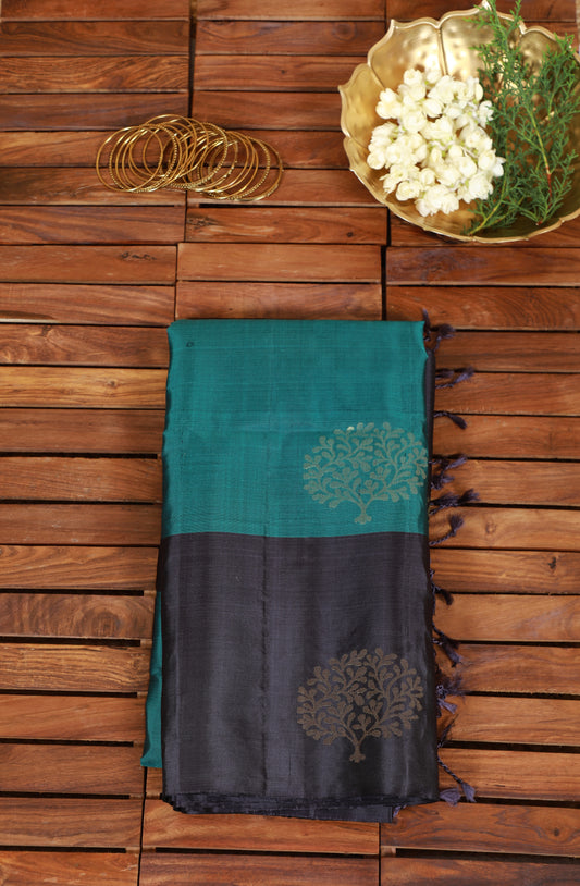 Pure Kanchipuram Soft Silk Saree with Pure Golden Butta, Contrast Border & Plain Grey Blouse Piece, Teal Green - Dark Grey,   SK1006