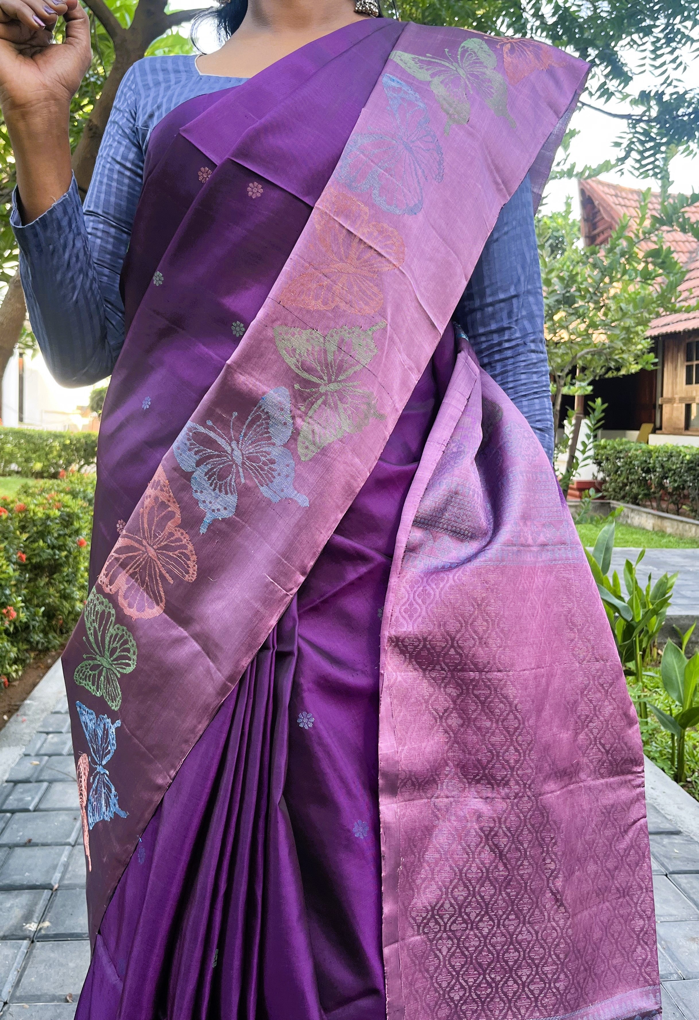 Pure Kanchipuram Soft Silk Saree with Woven Thread Butta, Zari Butterfly Woven Border in Contrast, Heavy Zari Pallu & Plain  Lavendar Blouse Piece, Purple - Lavendar,   SK1013