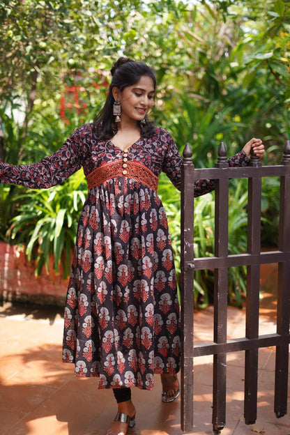 Ajrakh Cotton Pleated V neck Kurta with Gathered Sleeves & Wooden Button Details, Multicolor, KA1015