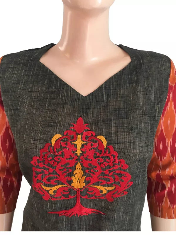 Embroidered Handloom Cotton Sweetheart neck Kurta with Ikat Sleeves, Grey, KH1031