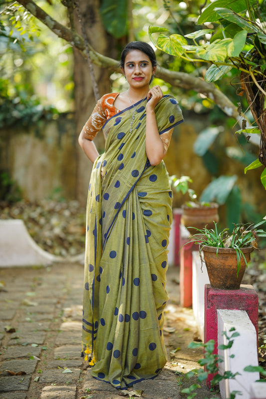 Handloom Mul Cotton Polka dot Saree with Tassles, Olive Green, SR1014