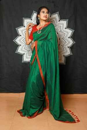 Handloom Soft Cotton Dual Tone Saree with Tassles, Bottle Green, SR1021