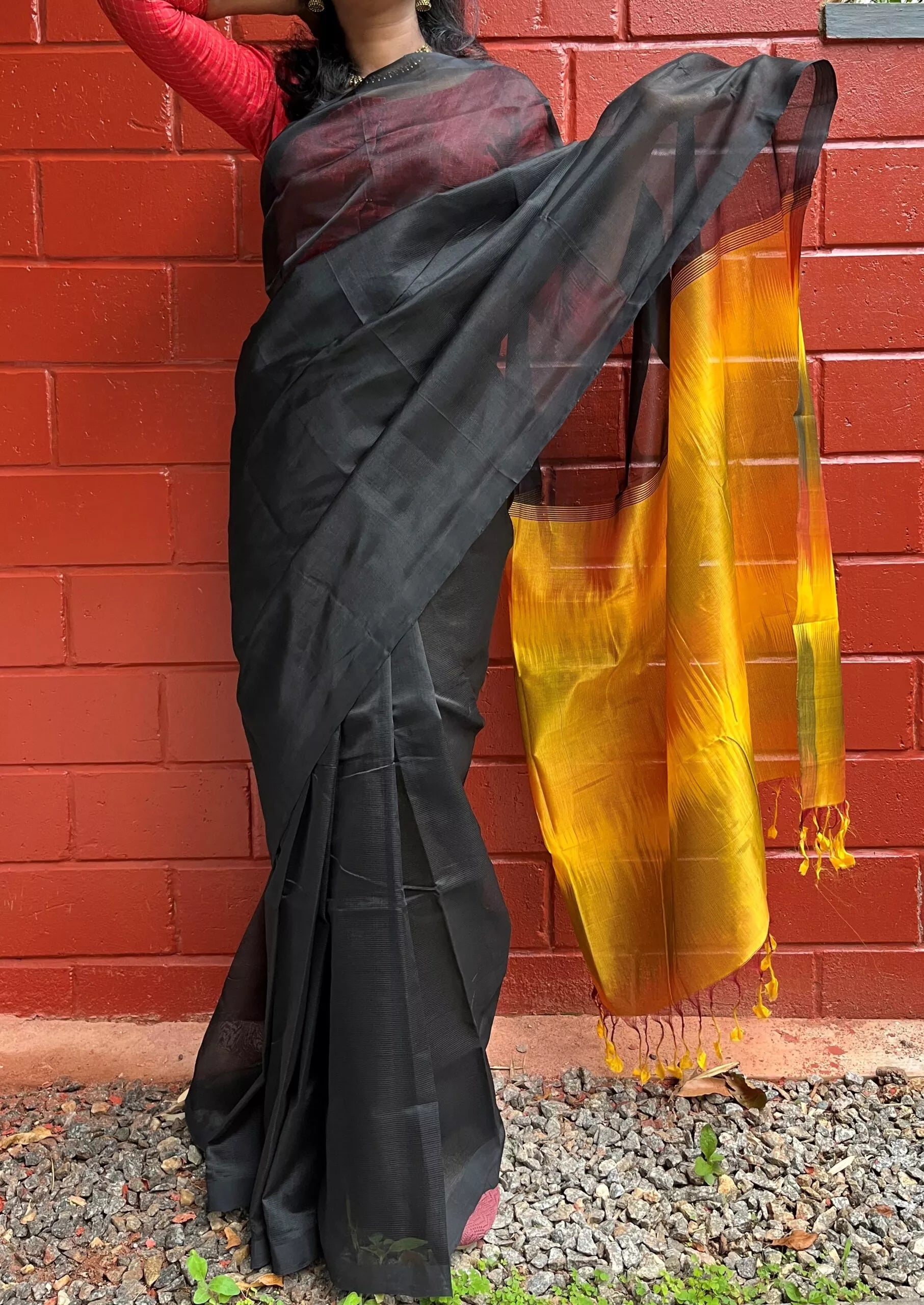 Mangalgiri Handwoven Silk Cotton Saree With Ikat Pallu, Black, SS1014