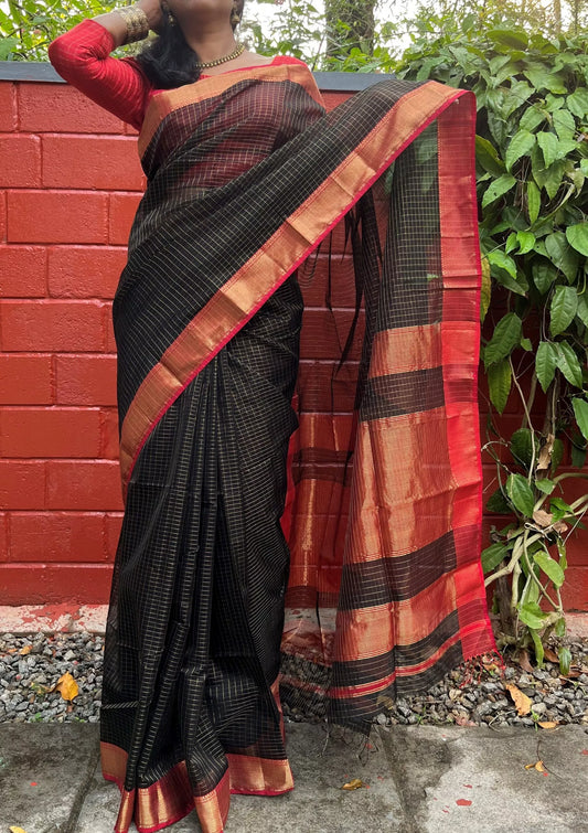 Maheswari Silk Cotton Zari Checkered Saree With Zari Border,Black–Red,SS1016