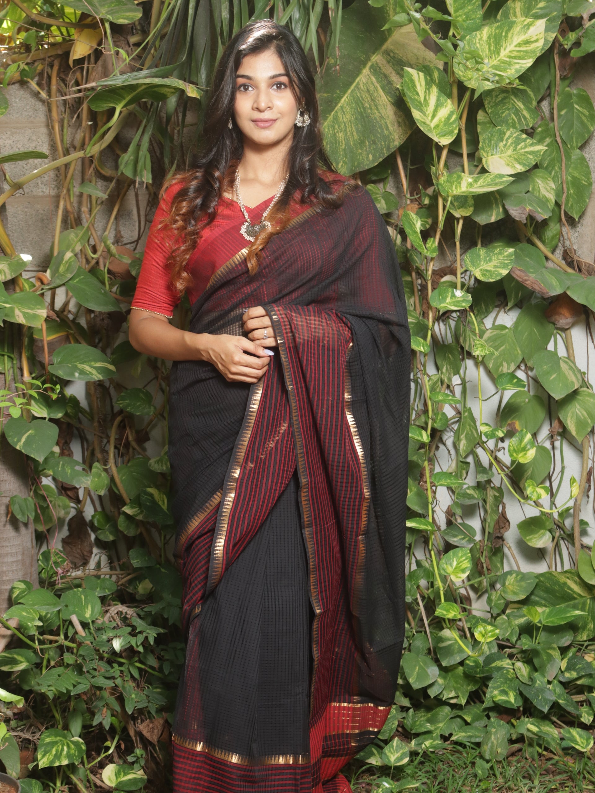 Pure Cotton Mangalagiri Saree with Self Checks & Striped Border,  Black - Red, SR1028