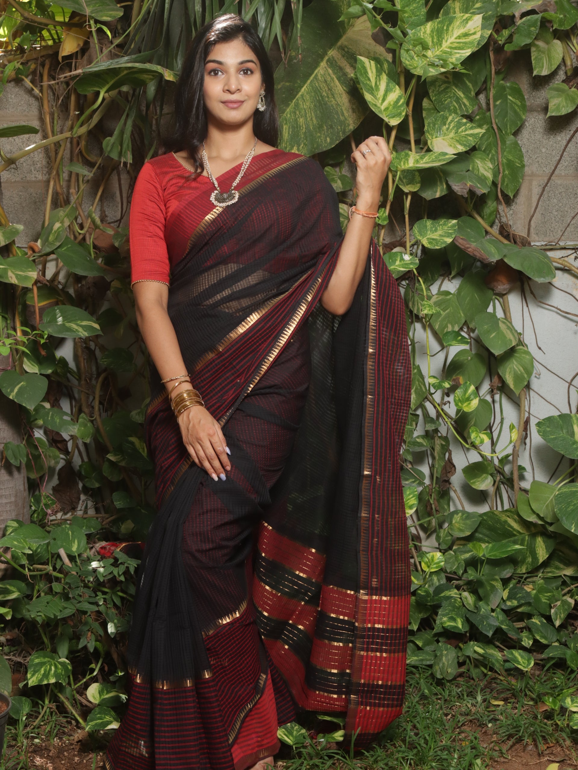 Pure Cotton Mangalagiri Saree with Self Checks & Striped Border,  Black - Red, SR1028